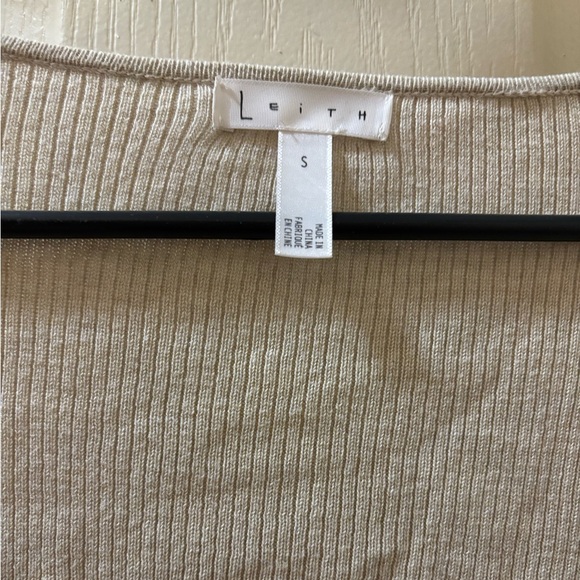 beige cross sweater - Picture 2 of 3
